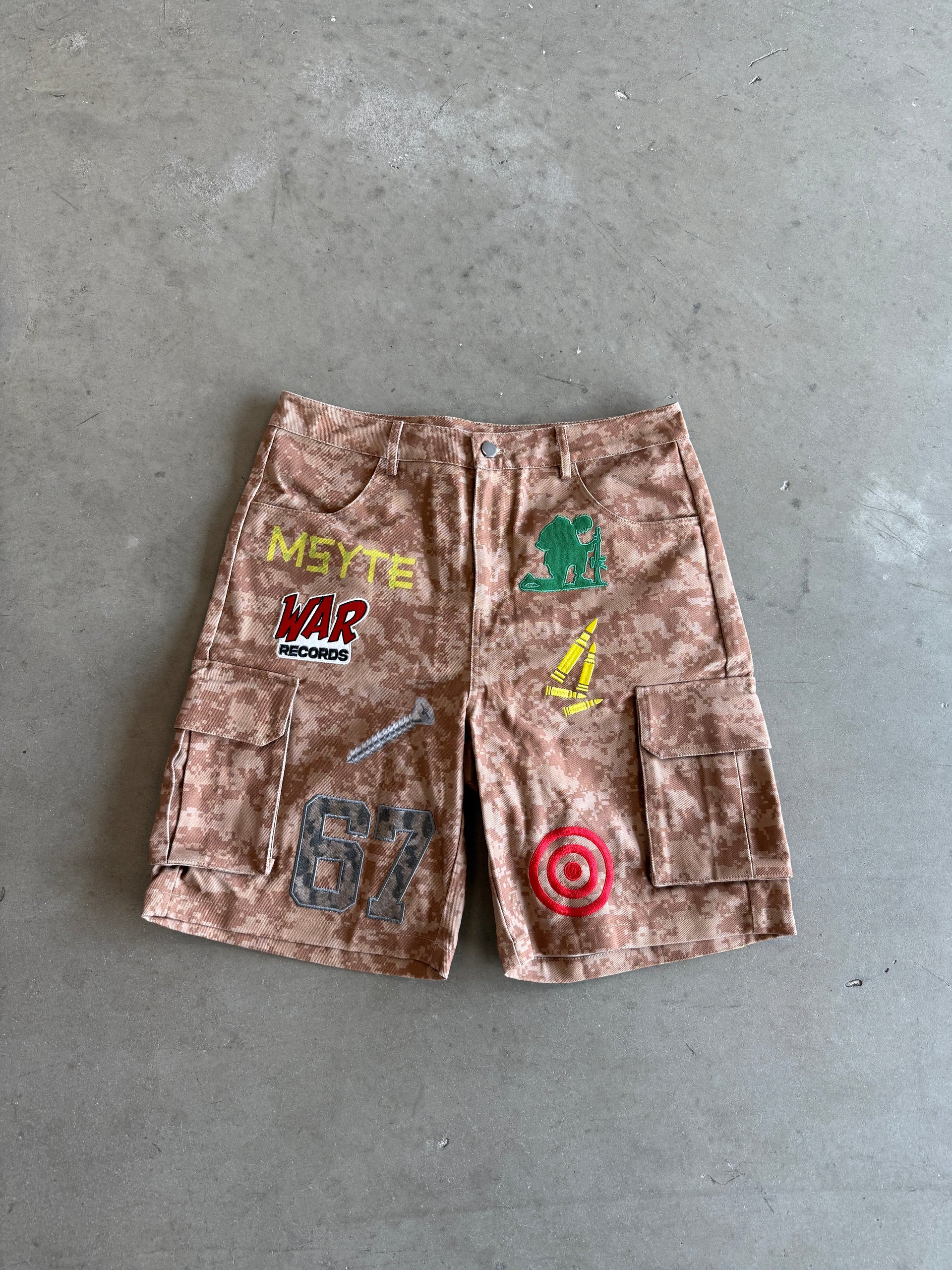 WAR CARGO SHORTS