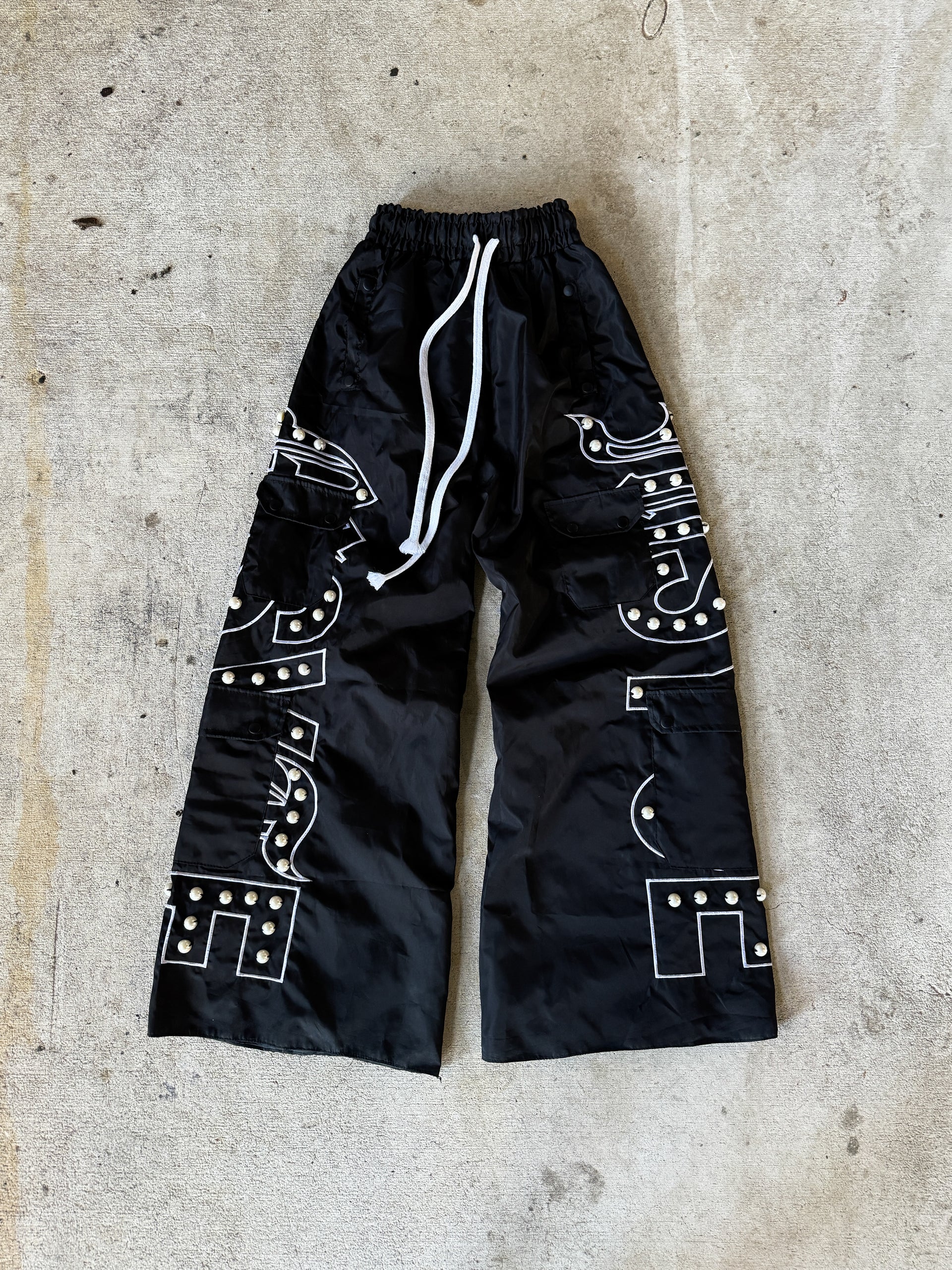 MSYTE OBSIDIAN SWEATS